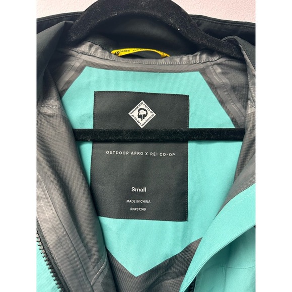 Outdoor Afro X REI Co-Op size small jacket - Picture 5 of 9